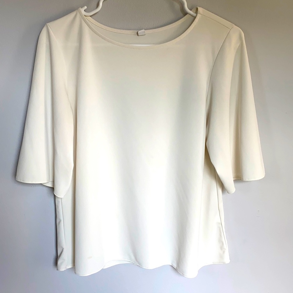 Uniqlo White crew Neck Blouse